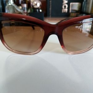 Burberry sun glasses